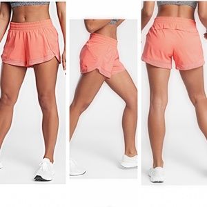 NWT ATHLETA Mesh Racer Run Short, 1X Island Coral
